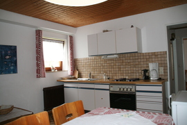 kueche-essbereich-gaestezimmer2374.jpg
